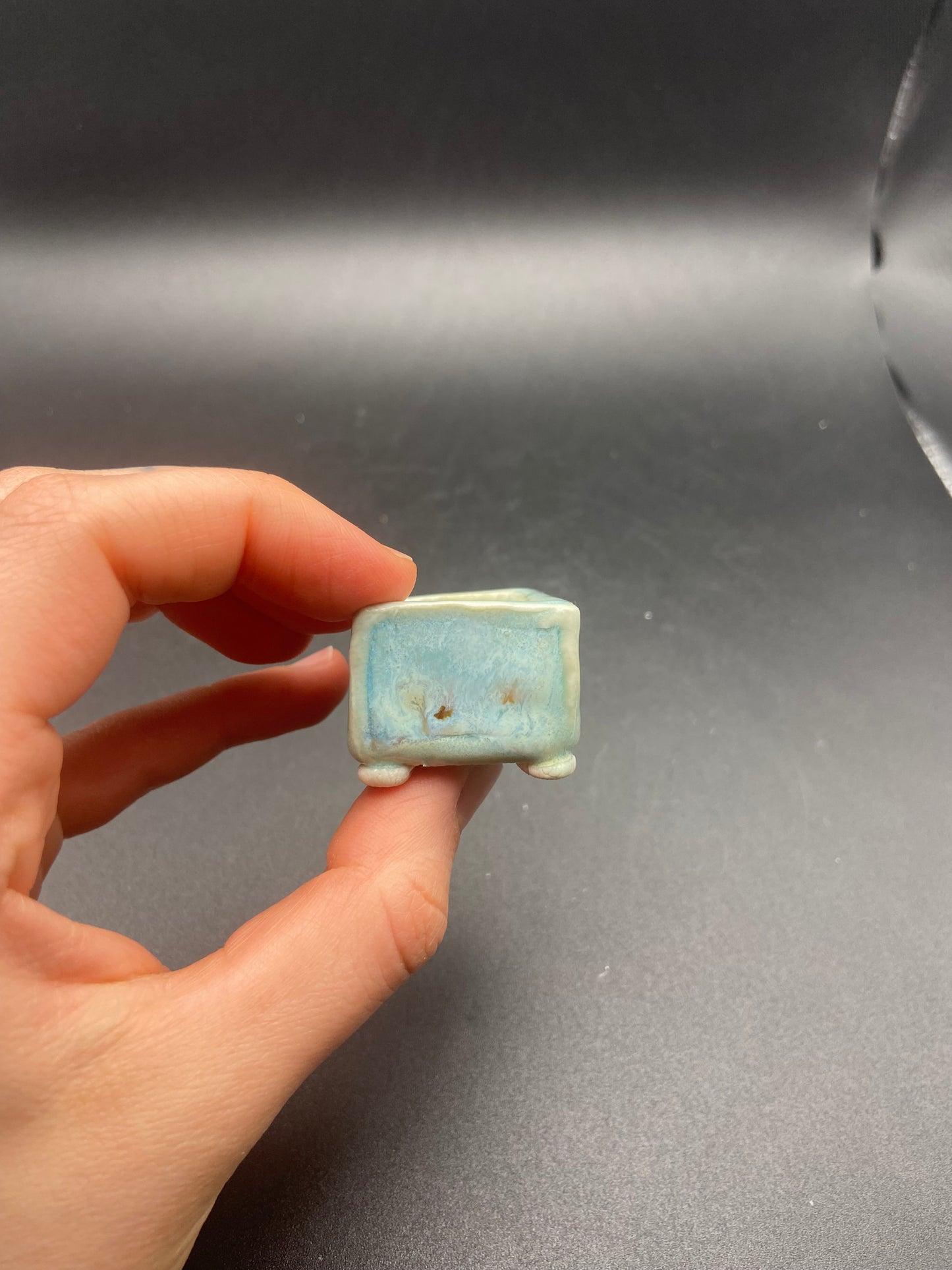 baby blue tiny rectangle pot