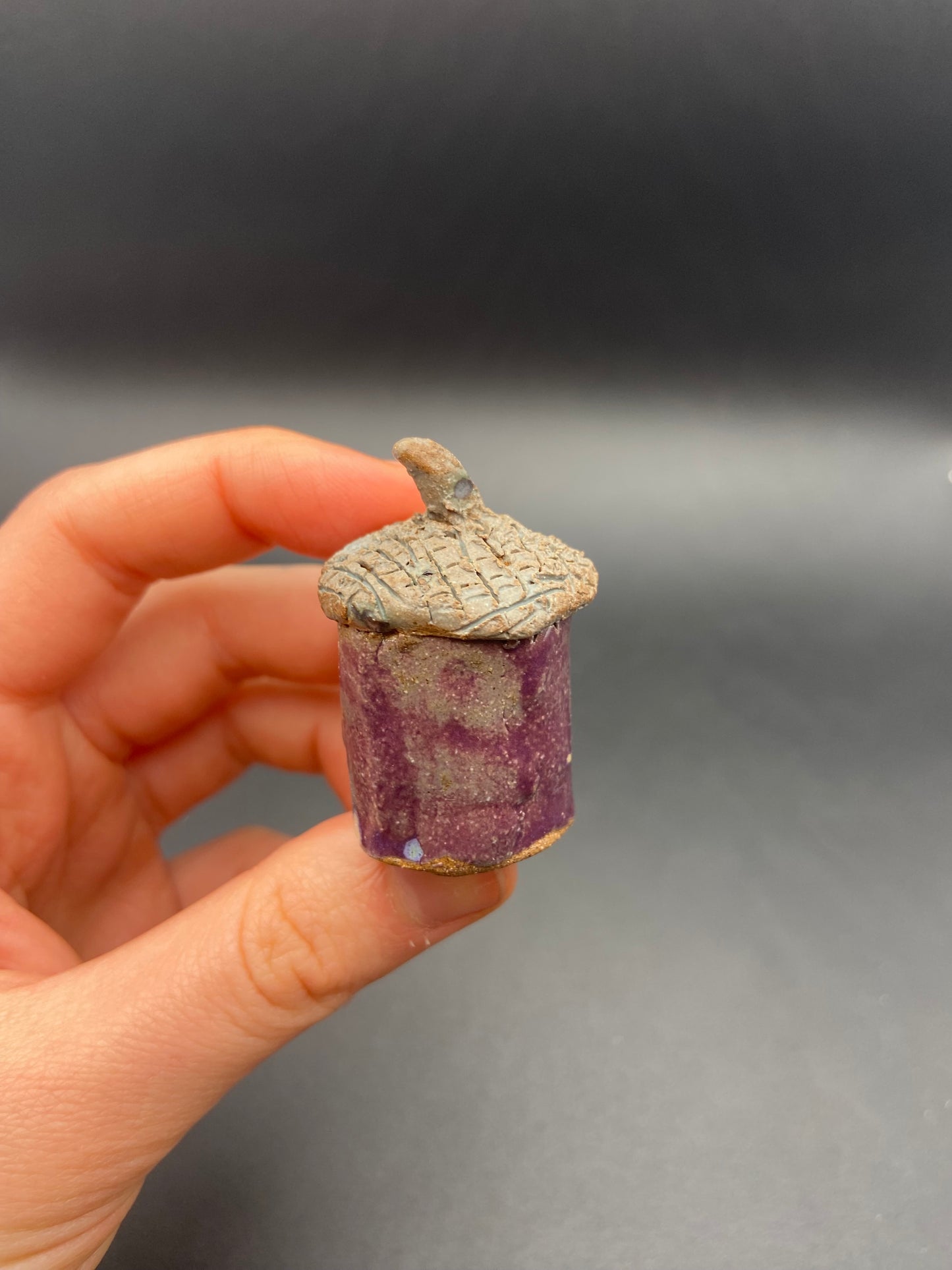 Acorn decor